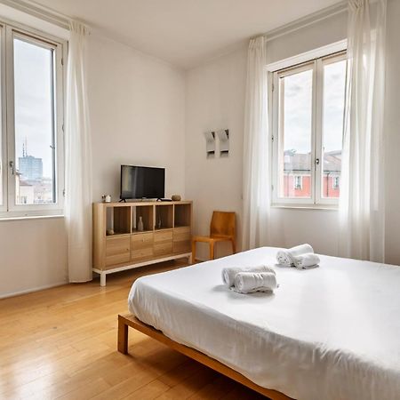 One Bedroom Apartment In Brera Милано Екстериор снимка