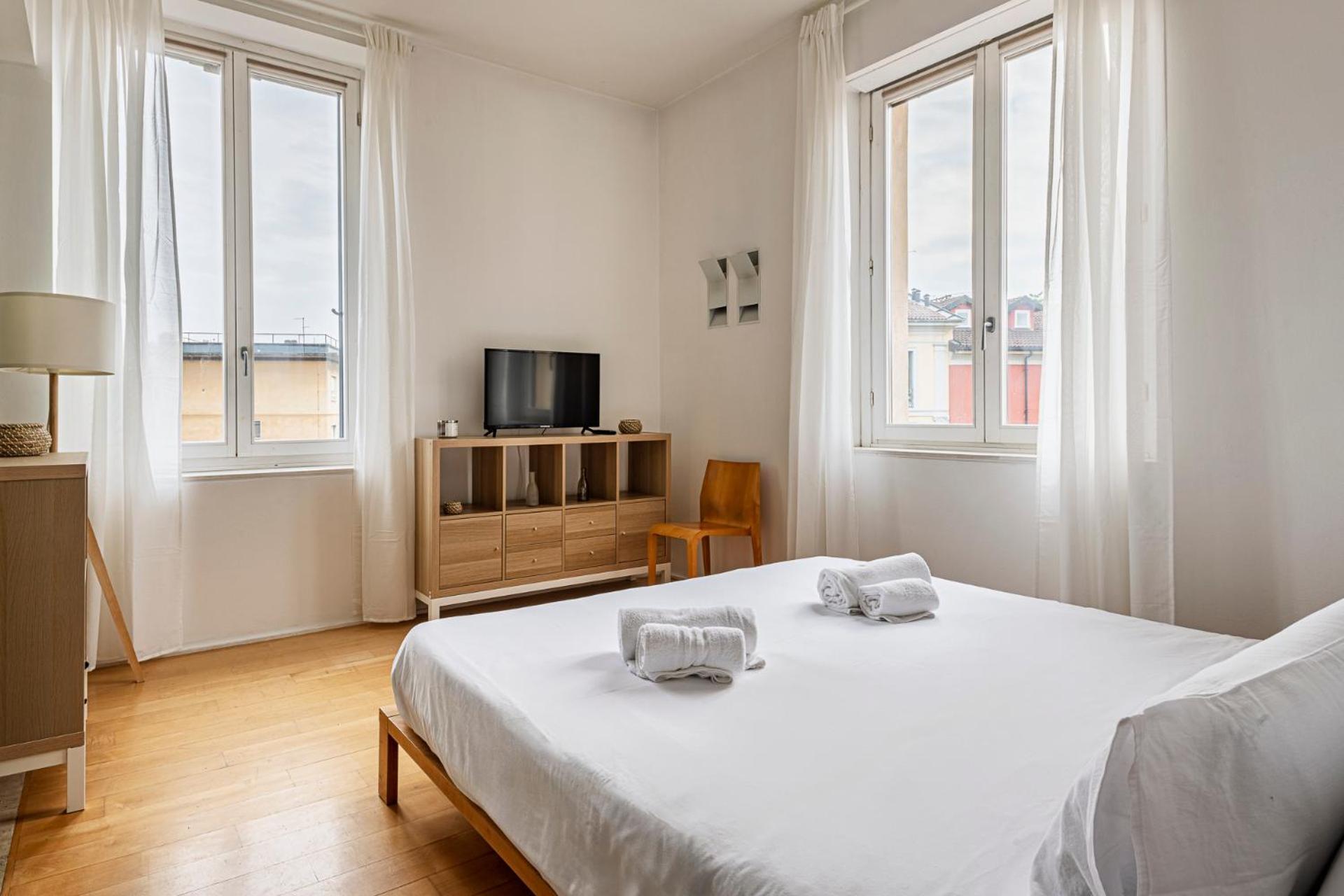 One Bedroom Apartment In Brera Милано Екстериор снимка
